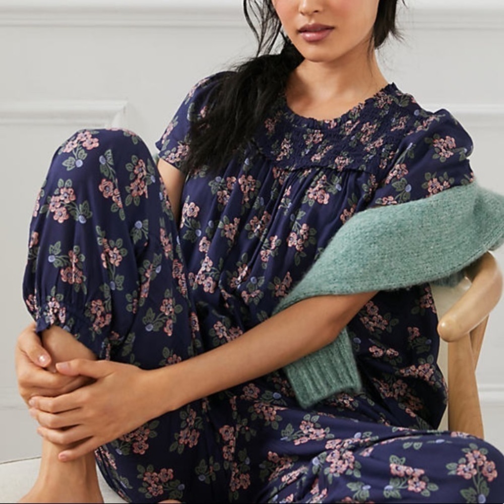 NWT Anthropologie Darcy Floral Smocked Sleep Top